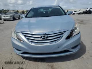 ✅ 2011 Hyundai Sonata GLS • VIN: 5NPEB4AC0BH121326 • Lot: 73179294. Listed on Copart with 153,451 mi. Free auction sales archive from the USA and detailed vehicle history report at DreamBid. Image 5.