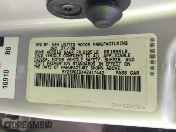 ✅ 2010 Pontiac Vibe 1SB • VIN: 5Y2SP6E04AZ417442 • Lot: 43158384. Listed on IAAI with 152,003 mi. Free auction sales archive from the USA and detailed vehicle history report at DreamBid. Image 9.