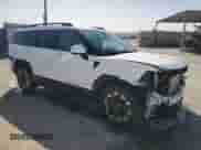 2025 Hyundai Santa Fe SEL с VIN 5NMP24GL5SH083802, выставлен на аукционе Copart как лот 52932075 с пробегом 7 861 миль миль и Чистый • Clean title. История ставок и продаж доступна на DreamBid. Изображение 4.