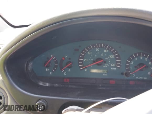 ✅ 2002 Mitsubishi Galant ES • VIN: 4A3AA46G32E114025 • Лот: 39858934. Опубликован ранее на IAAI с пробегом 197 764 миль. Бесплатный доступ к архиву аукционных продаж из США и подробный отчёт об истории автомобиля на DreamBid. Изображение 7.