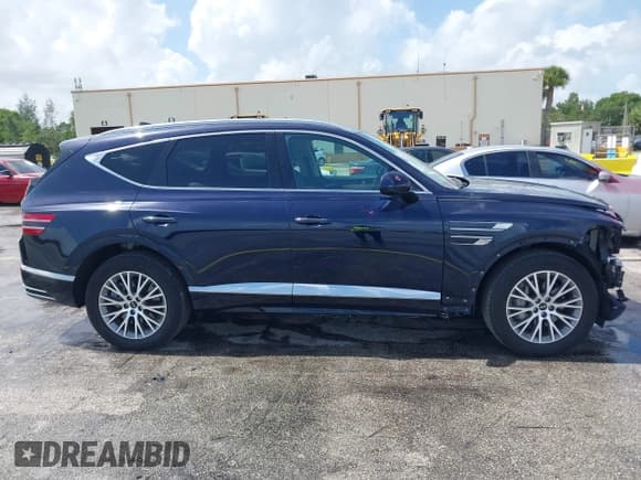 ✅ 2025 Genesis GV80 Standard • VIN: KMUHFESB0SU236024 • Lot: 42754459. Listed on IAAI with 15,650 mi. Free auction sales archive from the USA and detailed vehicle history report at DreamBid. Image 14.