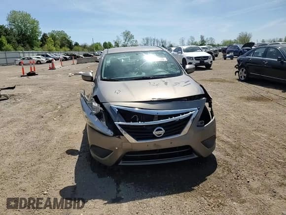 ✅ 2015 Nissan Versa SV • VIN: 3N1CN7AP4FL945793 • Lot: 56026235. Listed on Copart with 116,987 mi. Free auction sales archive from the USA and detailed vehicle history report at DreamBid. Image 13.