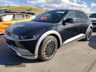 2023 Hyundai Ioniq 5 Limited z VIN KM8KRDAF0PU199798, wystawiony jako Copart lot #68714834 z przebiegiem 5 876 mil mil oraz Szkoda całkowita • Salvage title. Historia ofert i sprzedaży dostępna na DreamBid. Obrazek 1.