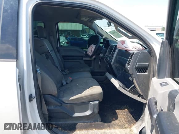 ✅ 2019 Ford F-250 XL • VIN: 1FT7W2BT1KED48010 • Lot: 42369876. Listed on IAAI with 184,482 mi. Free auction sales archive from the USA and detailed vehicle history report at DreamBid. Image 5.
