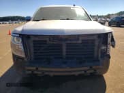 ✅ 2017 Chevrolet Suburban Premier • VIN: 1GNSKJKC7HR143736 • Lot: 69803354. Wystawiony na Copart z przebiegiem 112 993 mil. Bezpłatny archiwum sprzedaży aukcyjnych z USA i szczegółowy raport historii pojazdu na DreamBid. Zdjęcie 5.