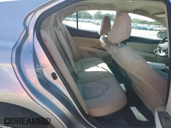 2022 Toyota Camry Hybrid LE z VIN 4T1C31AKXNU570867, wystawiony jako Copart lot #81447885 z przebiegiem 237 715 mil mil oraz Szkoda całkowita • Salvage title. Historia ofert i sprzedaży dostępna na DreamBid. Obrazek 10.