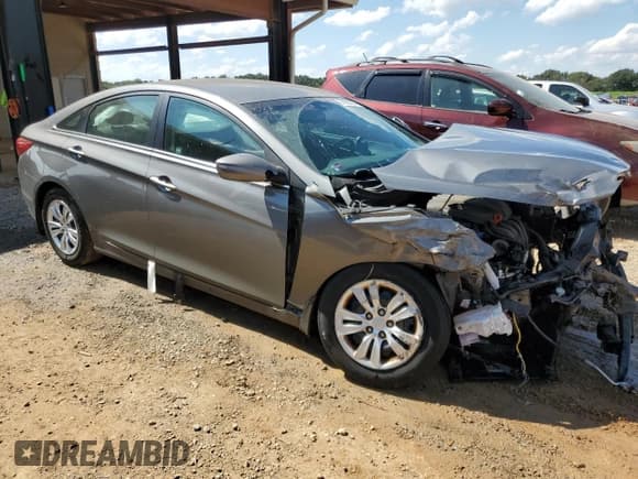 ✅ 2012 Hyundai Sonata GLS • VIN: 5NPEB4AC4CH494953 • Lot: 74352994. Listed on Copart with 195,860 mi. Free auction sales archive from the USA and detailed vehicle history report at DreamBid. Image 4.