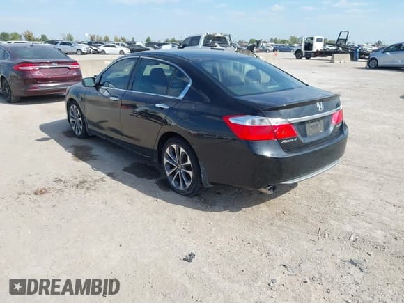 ✅ 2015 Honda Accord Sport • VIN: 1HGCR2F50FA256838 • Лот: 43478552. Опубликован ранее на IAAI с пробегом 175 769 миль. Бесплатный доступ к архиву аукционных продаж из США и подробный отчёт об истории автомобиля на DreamBid. Изображение 3.