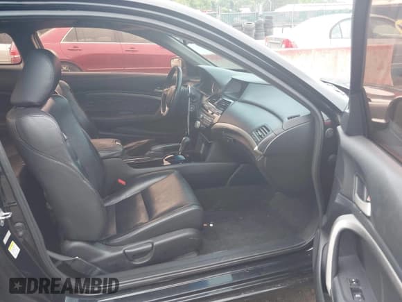 ✅ 2011 Honda Accord EX-L • VIN: 1HGCS2B88BA007038 • Лот: 42664337. Опубликован ранее на IAAI с пробегом 209 368 миль. Бесплатный доступ к архиву аукционных продаж из США и подробный отчёт об истории автомобиля на DreamBid. Изображение 5.