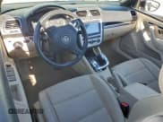 ✅ 2014 Volkswagen Eos Komfort • VIN: WVWBW8AH7EV005457 • Лот: 92086205. Опубликован ранее на Copart с пробегом 71 138 миль. Бесплатный доступ к архиву аукционных продаж из США и подробный отчёт об истории автомобиля на DreamBid. Изображение 8.