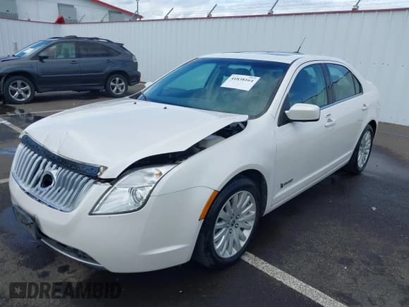 ✅ 2010 Mercury Milan Hybrid • VIN: 3MEDM0L39AR623032 • Lot: 41838164. Listed on IAAI with 134,715 mi. Free auction sales archive from the USA and detailed vehicle history report at DreamBid. Image 2.