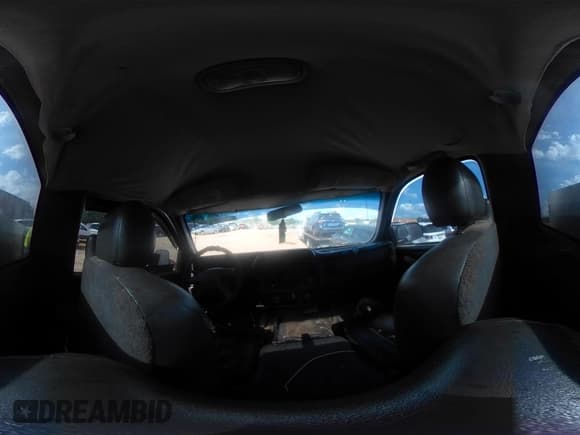 ✅ 2003 Chevrolet Silverado 2500HD • VIN: 1GBHK24U43E255655 • Lot: 42124091. Listed on IAAI with 354,543 mi. Free auction sales archive from the USA and detailed vehicle history report at DreamBid. Image 18.