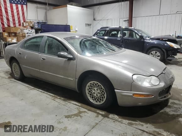 ✅ 1999 Chrysler Concorde • VIN: 2C3HD46J0XH623059 • Lot: 87947865. Wystawiony na Copart z przebiegiem 214 230 mil. Bezpłatny archiwum sprzedaży aukcyjnych z USA i szczegółowy raport historii pojazdu na DreamBid. Zdjęcie 4.