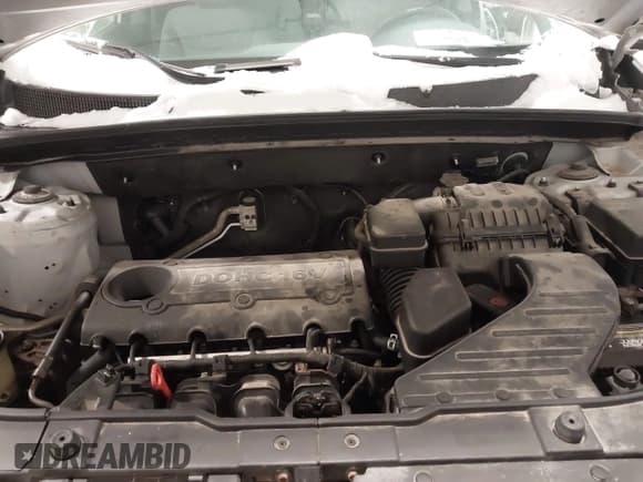 ✅ 2011 Kia Sorento LX • VIN: 5XYKTCA15BG015079 • Lot: 43826814. Wystawiony na IAAI z przebiegiem 176 089 mil. Bezpłatny archiwum sprzedaży aukcyjnych z USA i szczegółowy raport historii pojazdu na DreamBid. Zdjęcie 10.