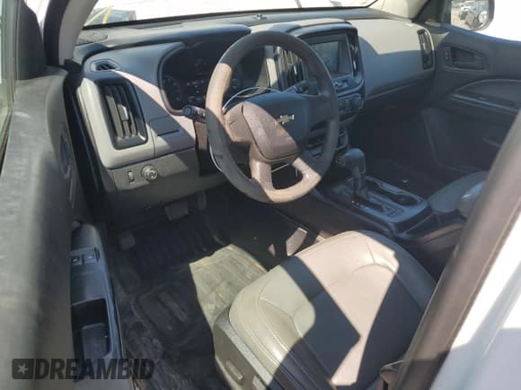 ✅ 2017 Chevrolet Colorado 2WD WT • VIN: 1GCHSBEA4H1171186 • Лот: 68994134. Опубликован ранее на Copart с пробегом 95 993 миль. Бесплатный доступ к архиву аукционных продаж из США и подробный отчёт об истории автомобиля на DreamBid. Изображение 8.