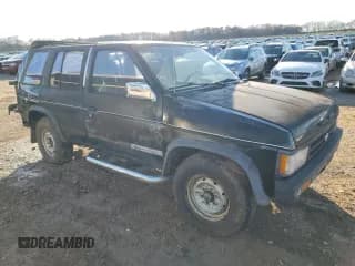 ✅ 1992 Nissan Pathfinder LE • VIN: JN8HD17S3NW009191 • Lot: 88817005. Wystawiony na Copart z przebiegiem 309 878 mil. Bezpłatny archiwum sprzedaży aukcyjnych z USA i szczegółowy raport historii pojazdu na DreamBid. Zdjęcie 4.