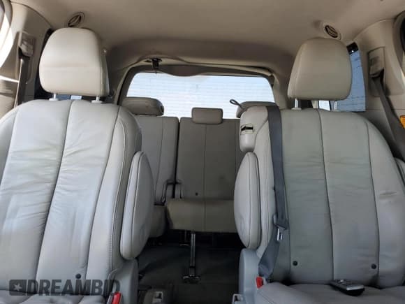 ✅ 2012 Toyota Sienna XLE • VIN: 5TDYK3DC9CS207913 • Lot: 82689705. Listed on Copart with 188,992 mi. Free auction sales archive from the USA and detailed vehicle history report at DreamBid. Image 10.