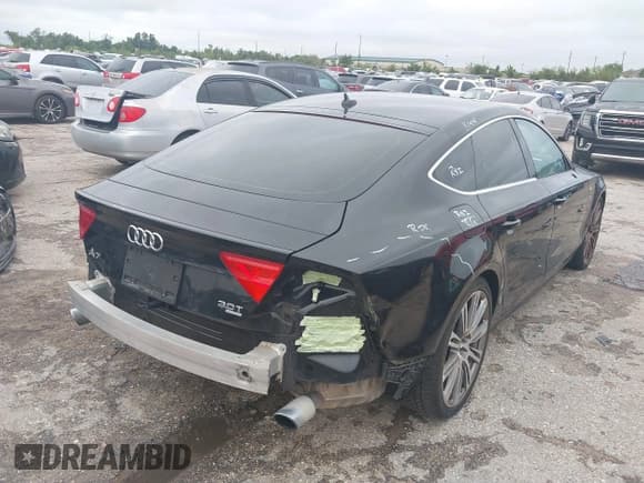 ✅ 2012 Audi A7 Premium Plus • VIN: WAUSGAFC8CN002238 • Лот: 40278325. Опубликован ранее на IAAI с пробегом 97 544 миль. Бесплатный доступ к архиву аукционных продаж из США и подробный отчёт об истории автомобиля на DreamBid. Изображение 4.