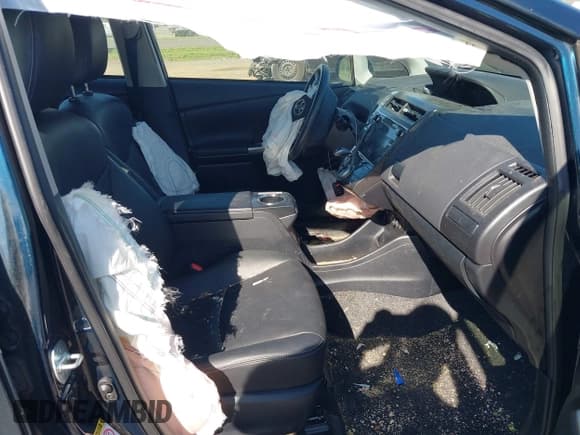 ✅ 2017 Toyota Prius Two • VIN: JTDZN3EU2HJ065380 • Lot: 42307177. Listed on IAAI with 220,294 mi. Free auction sales archive from the USA and detailed vehicle history report at DreamBid. Image 5.