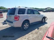 ✅ 2011 Ford Escape Limited • VIN: 1FMCU0EG4BKB13038 • Lot: 42301327. Wystawiony na IAAI z przebiegiem 247 843 mil. Bezpłatny archiwum sprzedaży aukcyjnych z USA i szczegółowy raport historii pojazdu na DreamBid. Zdjęcie 4.