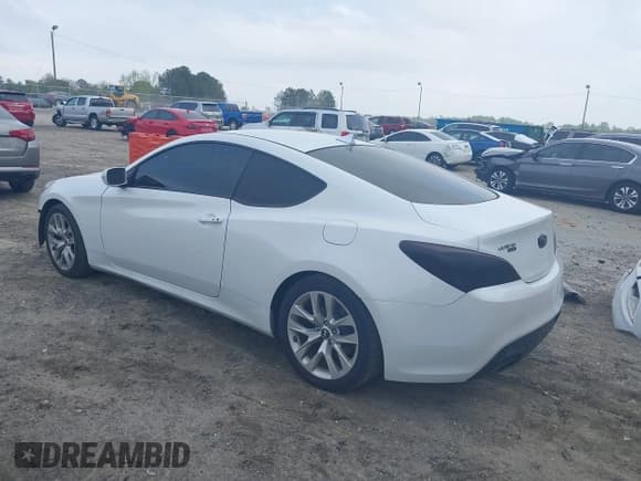 ✅ 2016 Hyundai Genesis Coupe 3.8L Base • VIN: KMHHT6KJ1GU134260 • Lot: 41948319. Wystawiony na IAAI z przebiegiem 154 259 mil. Bezpłatny archiwum sprzedaży aukcyjnych z USA i szczegółowy raport historii pojazdu na DreamBid. Zdjęcie 3.