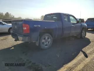 ✅ 2011 Chevrolet Silverado 1500 LT • VIN: 1GCRKSE36BZ247649 • Lot: 75695524. Listed on Copart with 175,275 mi. Free auction sales archive from the USA and detailed vehicle history report at DreamBid. Image 3.