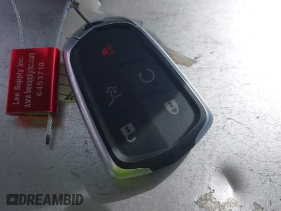 ✅ 2021 Cadillac XT4 FWD Premium Luxury • VIN: 1GYFZCR41MF043072 • Лот: 41769251. Опубликован ранее на IAAI с пробегом 31 053 миль. Бесплатный доступ к архиву аукционных продаж из США и подробный отчёт об истории автомобиля на DreamBid. Изображение 7.