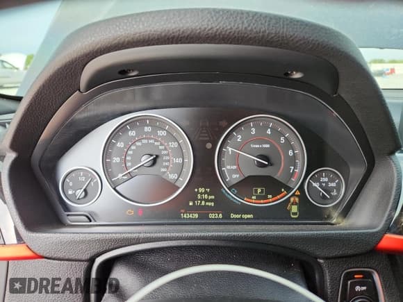 ✅ 2014 BMW 4 Series 435i • VIN: WBA3R1C53EK192619 • Lot: 58564835. Wystawiony na Copart z przebiegiem 143 439 mil. Bezpłatny archiwum sprzedaży aukcyjnych z USA i szczegółowy raport historii pojazdu na DreamBid. Zdjęcie 9.