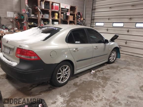 ✅ 2006 Saab 9-3 • VIN: YS3FD49Y261022415 • Лот: 41162514. Опубликован ранее на IAAI с пробегом 180 471 миль. Бесплатный доступ к архиву аукционных продаж из США и подробный отчёт об истории автомобиля на DreamBid. Изображение 4.