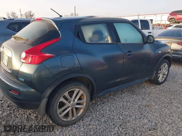 ✅ 2013 Nissan Juke SL • VIN: JN8AF5MR7DT217448 • Lot: 43821274. Listed on IAAI with 138,008 mi. Free auction sales archive from the USA and detailed vehicle history report at DreamBid. Image 4.