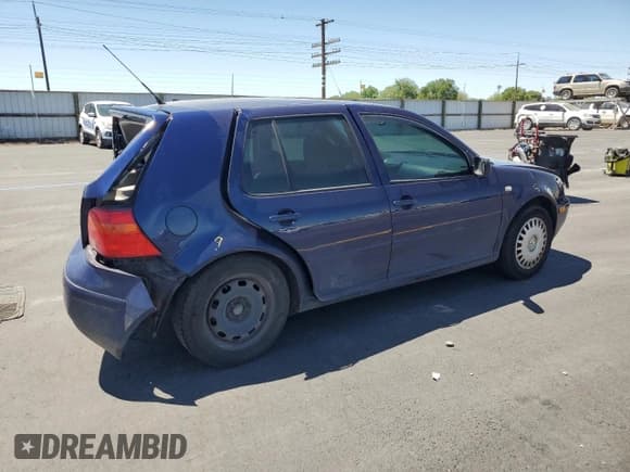 ✅ 2001 Volkswagen Golf GLS • VIN: 9BWGT61J914057698 • Лот: 58576605. Опубликован ранее на Copart с пробегом 270 209 миль. Бесплатный доступ к архиву аукционных продаж из США и подробный отчёт об истории автомобиля на DreamBid. Изображение 3.