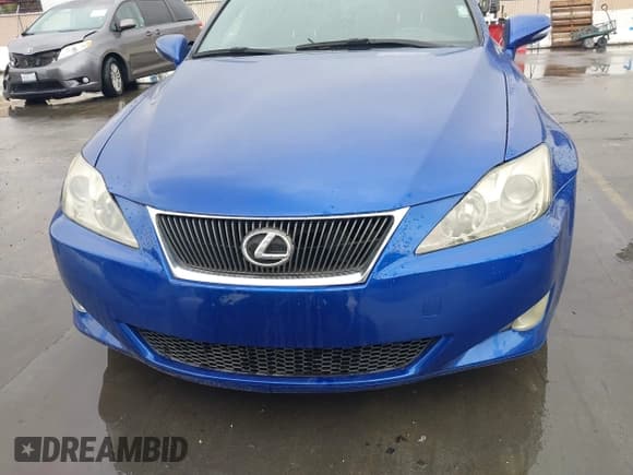 ✅ 2011 Lexus IS 250 • VIN: JTHBF5C23B5152067 • Lot: 43767518. Listed on IAAI with 111,168 mi. Free auction sales archive from the USA and detailed vehicle history report at DreamBid. Image 12.