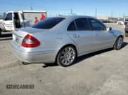 ✅ 2007 Mercedes-Benz E 350 • VIN: WDBUF56X67B155408 • Lot: 90650735. Wystawiony na Copart z przebiegiem 150 725 mil. Bezpłatny archiwum sprzedaży aukcyjnych z USA i szczegółowy raport historii pojazdu na DreamBid. Zdjęcie 3.
