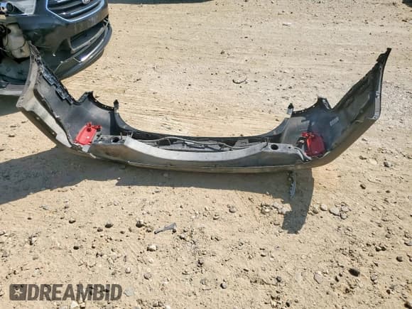 ✅ 2014 Kia Sorento LX • VIN: 5XYKT3A64EG515900 • Lot: 84643455. Listed on Copart with 129,839 mi. Free auction sales archive from the USA and detailed vehicle history report at DreamBid. Image 12.