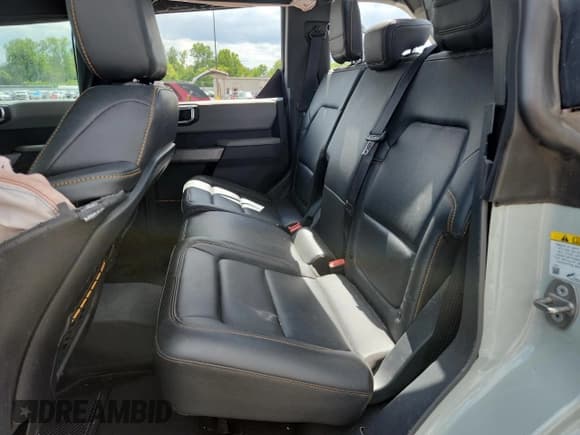 ✅ 2022 Ford Bronco • VIN: 1FMEE5DP6NLB64270 • Lot: 70008805. Listed on Copart with 26,658 mi. Free auction sales archive from the USA and detailed vehicle history report at DreamBid. Image 10.