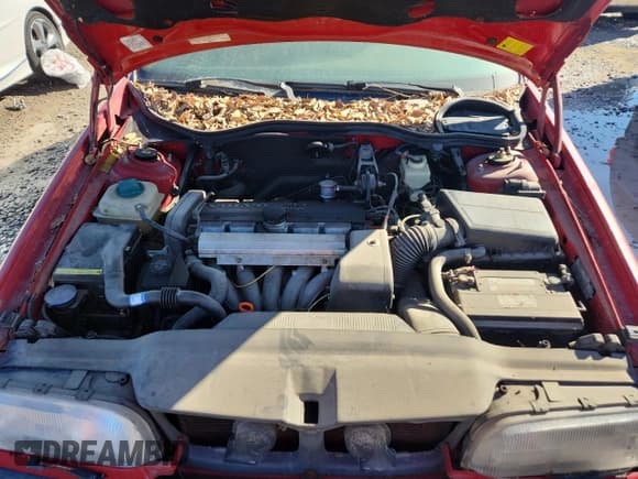 ✅ 1996 Volvo 850 Grand Lux • VIN: YV1LS5545T1335277 • Лот: 87459835. Опубликован ранее на Copart с пробегом 115 712 миль. Бесплатный доступ к архиву аукционных продаж из США и подробный отчёт об истории автомобиля на DreamBid. Изображение 11.