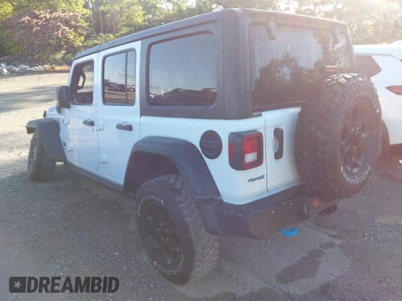 ✅ 2023 Jeep Wrangler • VIN: 1C4JJXN65PW630871 • Lot: 42475267. Wystawiony na IAAI z przebiegiem 47 485 mil. Bezpłatny archiwum sprzedaży aukcyjnych z USA i szczegółowy raport historii pojazdu na DreamBid. Zdjęcie 3.