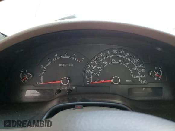 ✅ 2005 Lincoln LS Sport • VIN: 1LNHM87A05Y646745 • Lot: 70427194. Wystawiony na Copart z przebiegiem Nie podano. Bezpłatny archiwum sprzedaży aukcyjnych z USA i szczegółowy raport historii pojazdu na DreamBid. Zdjęcie 9.