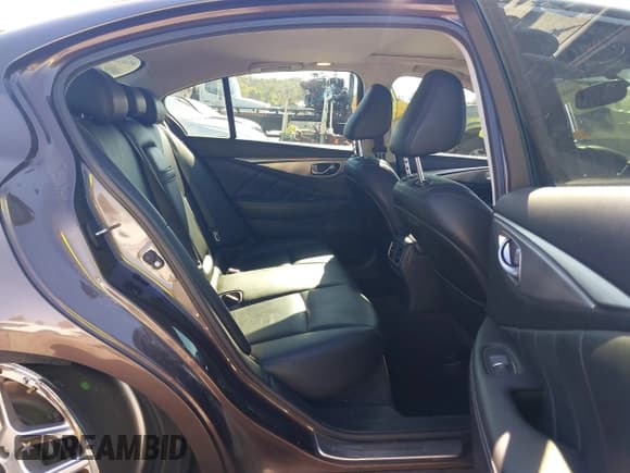 ✅ 2014 Infiniti Q50 Premium • VIN: JN1BV7AP3EM680025 • Lot: 43559135. Wystawiony na IAAI z przebiegiem 119 301 mil. Bezpłatny archiwum sprzedaży aukcyjnych z USA i szczegółowy raport historii pojazdu na DreamBid. Zdjęcie 8.