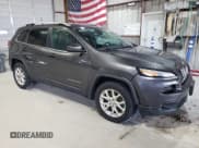 ✅ 2016 Jeep Cherokee Latitude • VIN: 1C4PJMCS4GW122920 • Лот: 90432725. Опубликован ранее на Copart с пробегом 125 335 миль. Бесплатный доступ к архиву аукционных продаж из США и подробный отчёт об истории автомобиля на DreamBid. Изображение 4.