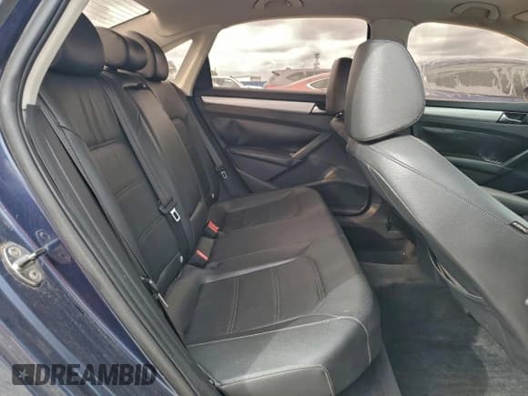 ✅ 2012 Volkswagen Passat SE • VIN: 1VWBP7A30CC102713 • Lot: 95493615. Wystawiony na Copart z przebiegiem 102 578 mil. Bezpłatny archiwum sprzedaży aukcyjnych z USA i szczegółowy raport historii pojazdu na DreamBid. Zdjęcie 10.