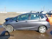 ✅ 2019 Honda Fit LX • VIN: 3HGGK5H45KM719338 • Lot: 43407932. Wystawiony na IAAI z przebiegiem 124 059 mil. Bezpłatny archiwum sprzedaży aukcyjnych z USA i szczegółowy raport historii pojazdu na DreamBid. Zdjęcie 14.