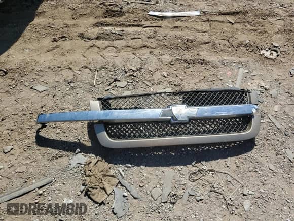 2004 Chevrolet Silverado 1500 LS z VIN 1GCEC14V54Z118877, wystawiony jako Copart lot #74352114 z przebiegiem 103 253 mil mil oraz Szkoda całkowita • Salvage title. Historia ofert i sprzedaży dostępna na DreamBid. Obrazek 14.