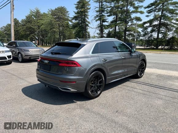 ✅ 2019 Audi Q8 Prestige • VIN: WA1CVAF15KD015619 • Лот: 61385145. Опубликован ранее на Copart с пробегом 141 503 миль. Бесплатный доступ к архиву аукционных продаж из США и подробный отчёт об истории автомобиля на DreamBid. Изображение 4.