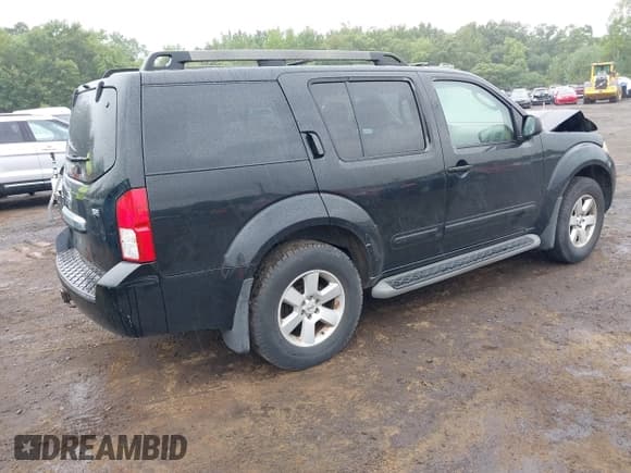 ✅ 2008 Nissan Pathfinder S • VIN: 5N1AR18B08C609875 • Lot: 42986508. Listed on IAAI with 129,384 mi. Free auction sales archive from the USA and detailed vehicle history report at DreamBid. Image 4.