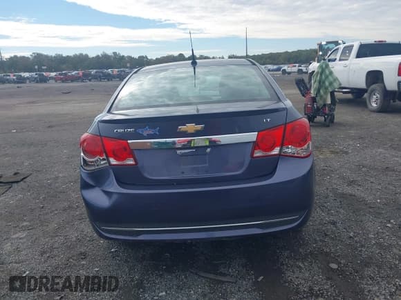 ✅ 2014 Chevrolet Cruze 1LT • VIN: 1G1PC5SB1E7368552 • Лот: 43439358. Опубликован ранее на IAAI с пробегом 140 209 миль. Бесплатный доступ к архиву аукционных продаж из США и подробный отчёт об истории автомобиля на DreamBid. Изображение 16.