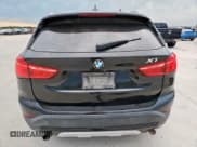 ✅ 2018 BMW X1 sDrive28i • VIN: WBXHU7C30J5H45489 • Lot: 90864215. Wystawiony na Copart z przebiegiem 120 846 mil. Bezpłatny archiwum sprzedaży aukcyjnych z USA i szczegółowy raport historii pojazdu na DreamBid. Zdjęcie 6.