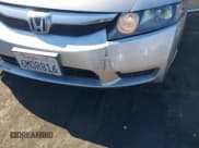 ✅ 2010 Honda Civic LX • VIN: 19XFA1F51AE068395 • Lot: 43529675. Wystawiony na IAAI z przebiegiem 139 000 mil. Bezpłatny archiwum sprzedaży aukcyjnych z USA i szczegółowy raport historii pojazdu na DreamBid. Zdjęcie 6.