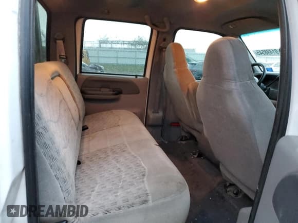 ✅ 2000 Ford F-450 XL • VIN: 1FDXW46FXYEB20074 • Лот: 91498545. Опубликован ранее на Copart с пробегом 222 161 миль. Бесплатный доступ к архиву аукционных продаж из США и подробный отчёт об истории автомобиля на DreamBid. Изображение 10.