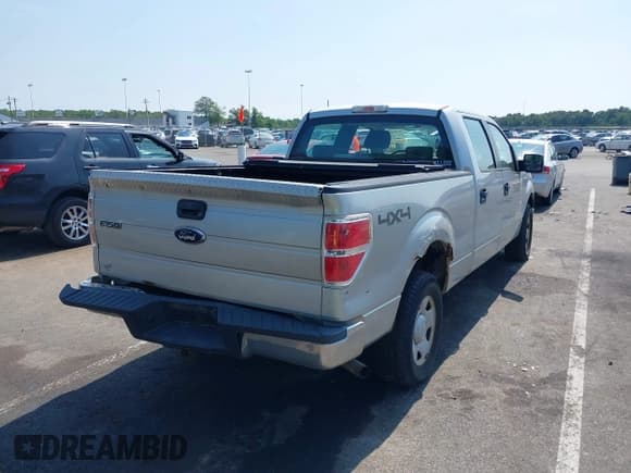 ✅ 2009 Ford F-150 XL • VIN: 1FTRW14839FB21899 • Lot: 42821998. Listed on IAAI with 182,665 mi. Free auction sales archive from the USA and detailed vehicle history report at DreamBid. Image 4.